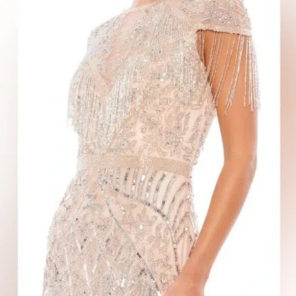 BRAND NEW MAC DUGGAL EMBELLISHED FRINGE CAP SLEEVE TRUMPET GOWN #4715 SIZE 12 - Picture 7 of 10